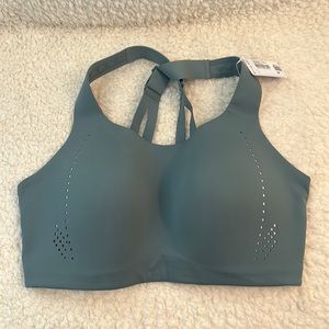 Lululemon Air Support sports bra - new with tags